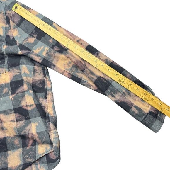 Star Wars The Mandalorian Plaid Button Up Shirt Womens M Black Gray - Picture 7 of 7